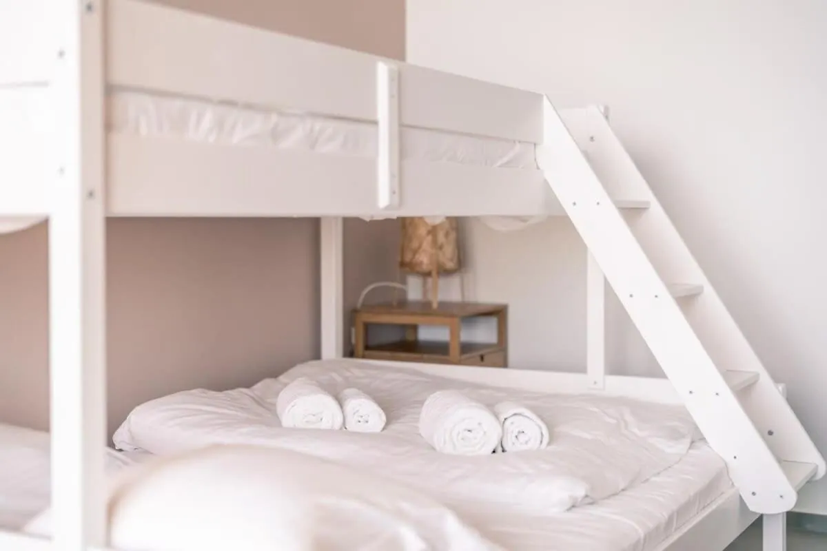 Huswell - Modern New Apartment With Pool Access And Parking Ostend 0*,  Belgium