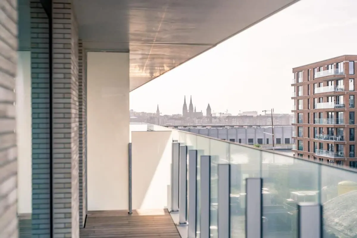 Huswell - Modern New Apartment With Pool Access And Parking Ostend